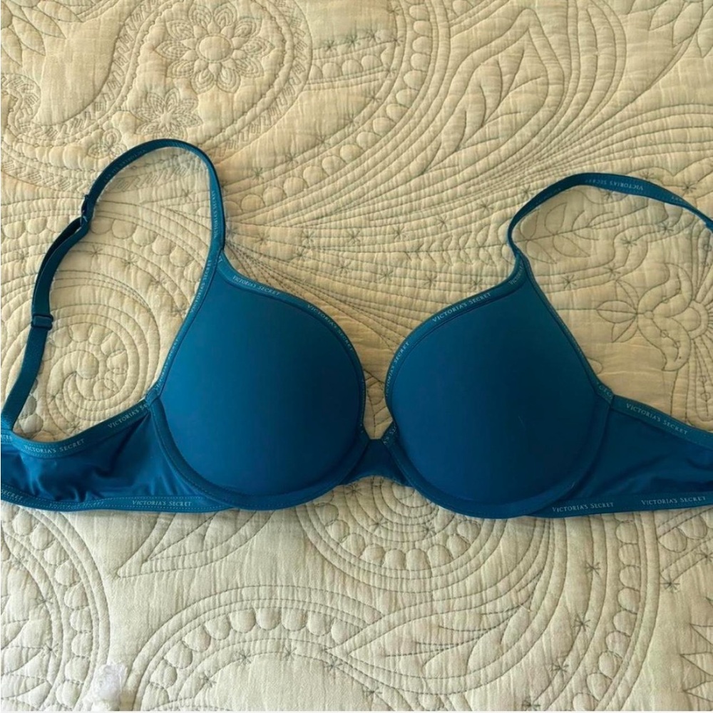 Victoria's Secret Teal t-shirt Push-up Bra